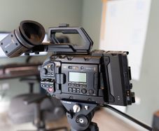 Blackmagic URSA Mini Pro G2 - EF