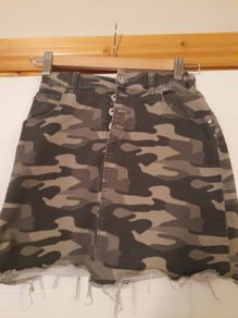 girls skirt