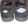 Travis Scott black shoes Image 4