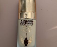 Charlotte Tilbury Airbrush Flawless Foundation shade 3