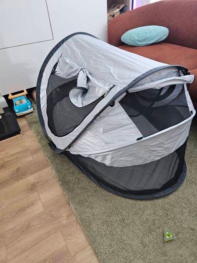 Travel Cot like a tent Deryan Peuter Luxe