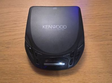 Kenwood DPC-141 portable cd player