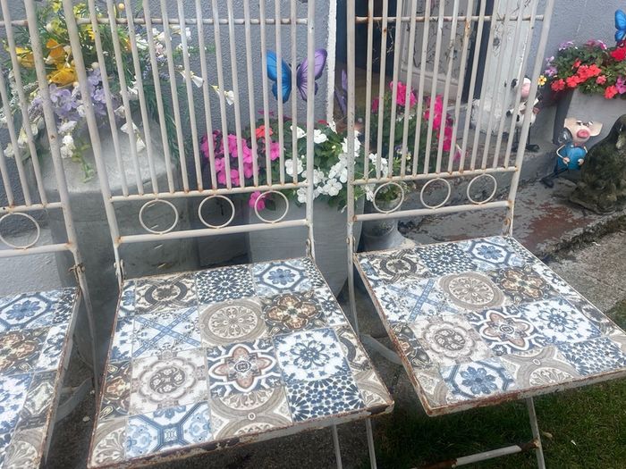beautiful garden chairs