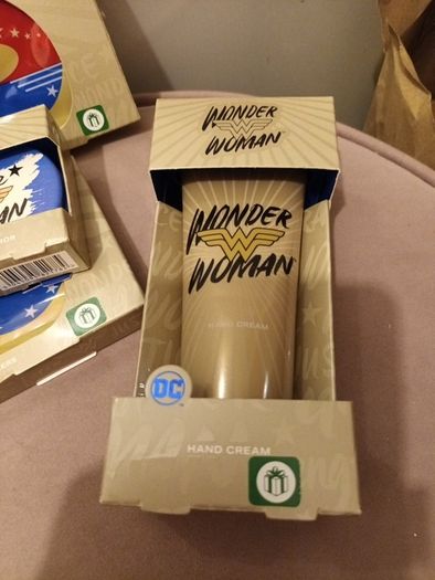Wonder Woman beauty bundle from Boots