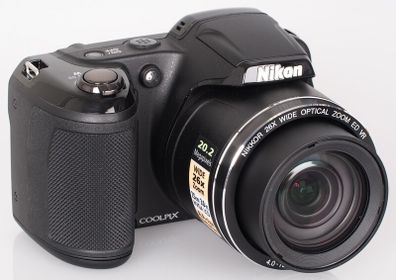 Nikon Coolpix L330,20 megapixels,good condition, comes with batteries and 16 GB memory card