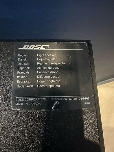 Bose 701  floor standing speakers.