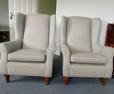 Beautiful neat Sofa with 2 Queen Anne armchairs