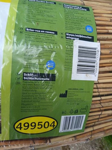 Reed Garden Screen. NEW (Still in packaging)