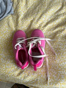 Pink roller shoes