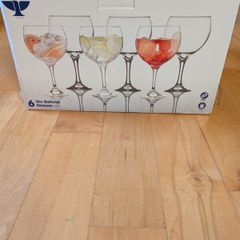 balloon gin glasses