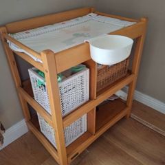 Mama and Papa's Baby Changer