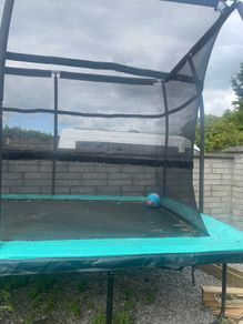 12ft Trampoline with ladder