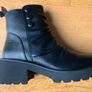 'Heavenly Feet' Ankle Boots Size 6 Image 3