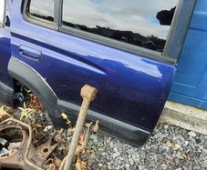 toyota hilux surf doors