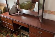 Dressing table