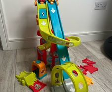 Smoby megajump track & cars