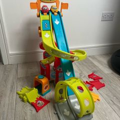 Smoby megajump track & cars