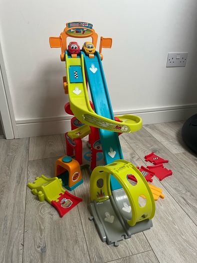 Smoby megajump track & cars