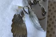 Sarah Cov Leaf earrings