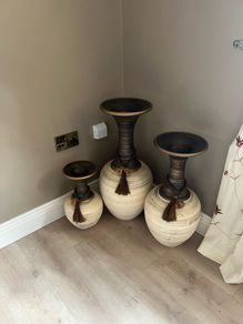 vases