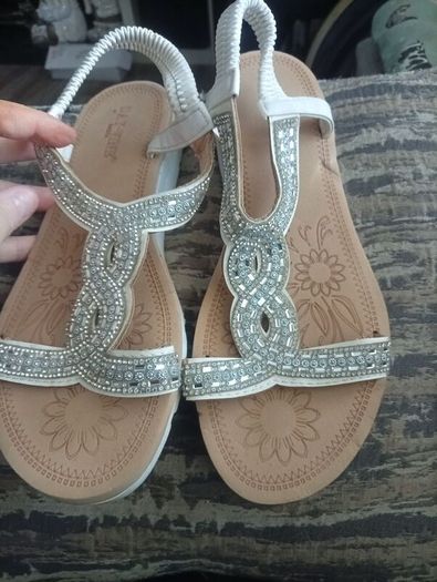 ladies sandals pairs  please see photos
