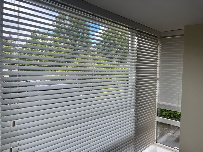 Bay Window Blind