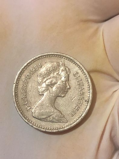 1 pound 1983 x2 and 1984