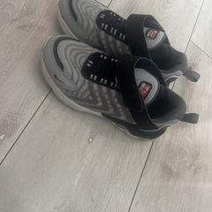 nike runners