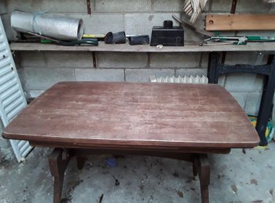 Retro kitchen table