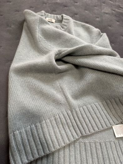 Cos 100% cashmere Jumper m