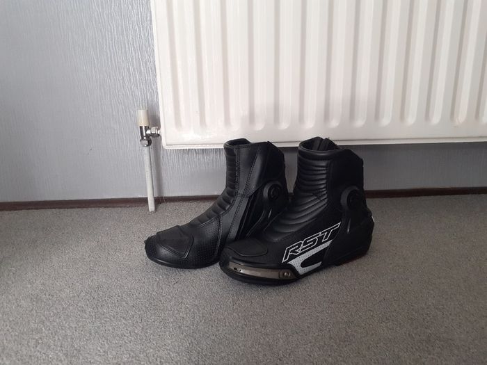 RST TracTech Evo 3 Short Waterproof Motorcycle Boots. Size UK 9 EU 43 Motorbike ( alpinestars sidi furygan dainese )