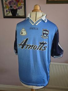 1998 Dublin GAA Player Jersey #11 - Large size