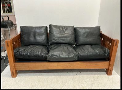 American Settle Sofa