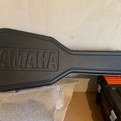Yamaha acoustic Hiscox hard case