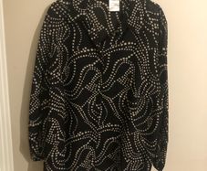 Blouse (size 26)