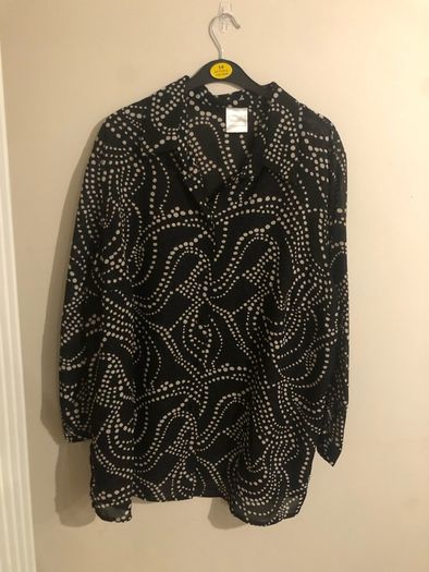 Blouse (size 26)