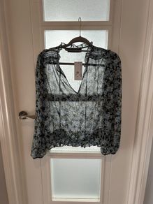 Primark Blue Floral Top Size 16