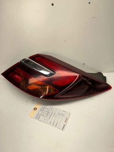 Gm Rear Tail Light For Opel Vauxhall Part Number 39024203 A2l4b27s