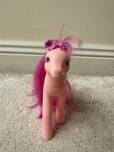 Vintage My Little Pony G1 Sweetheart Sister Dainty With Earring 1988 Hasbro Used Please see pictures