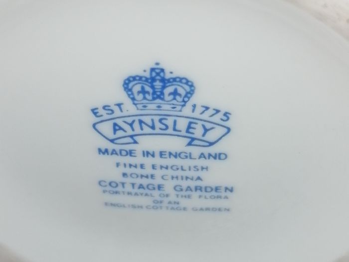 Vintage Aynsley Vase (Cottage Garden)