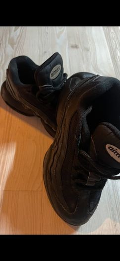 Kids Runners Size UK13.5 Duo