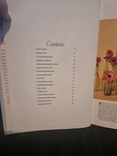 Heirloom Embroidery (Creative Crafts for Creative Hands. Hardcover