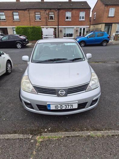 Nissan Tiida 2010