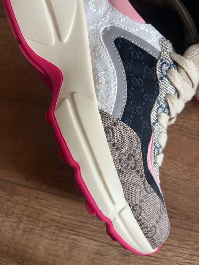 Gucci sneakers