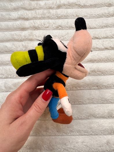 Disney Parks Store Goofy Plush Approx. 15 cm. opened mouth Used Please see photos