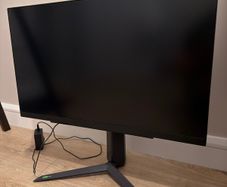 LG UltraGear 27GR75Q-B 27 inch QHD 1440p IPS 165Hz Gaming Monitor