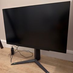 LG UltraGear 27GR75Q-B 27 inch QHD 1440p IPS 165Hz Gaming Monitor
