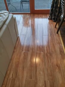 Laying floor Panels
