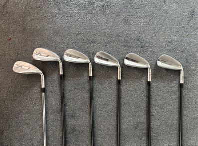 Ping G700 iron set