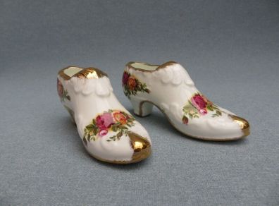 Vintage Royal Albert "Old Country Roses"  Shoes  Trinket Ornament Miniature